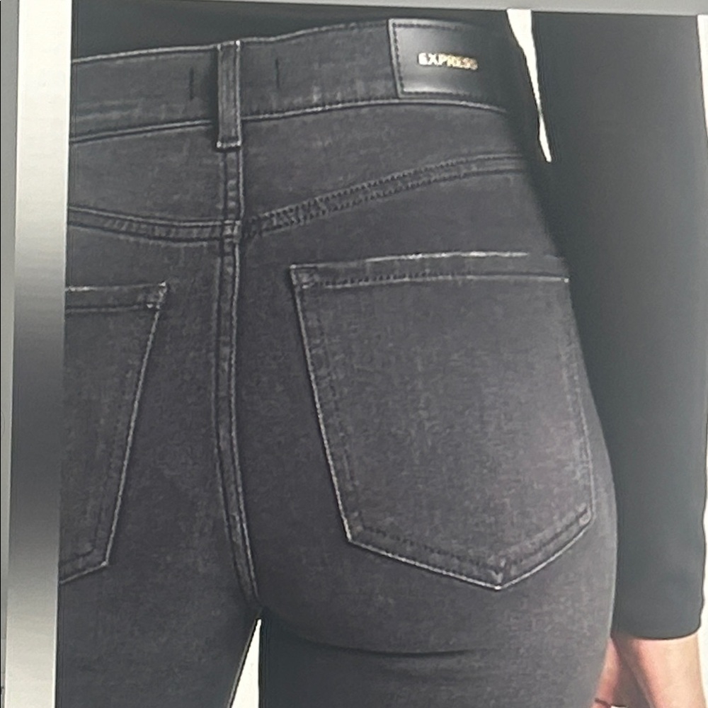 Express Black Straight Leg Distressed Jeans Size 8 - Picture 5 of 11